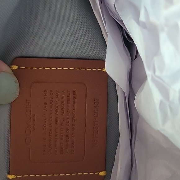 COACH CARY cb NWT - Picture 5 of 12